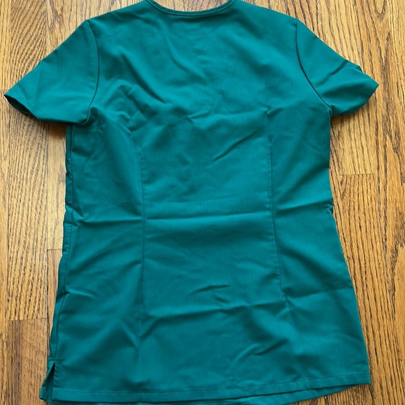 Figs Catarina Scrub Top - Picture 7 of 10
